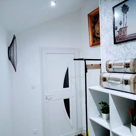 Apartmán Smart Casa + Terrasse Parking Gratuit 24/24 Pau