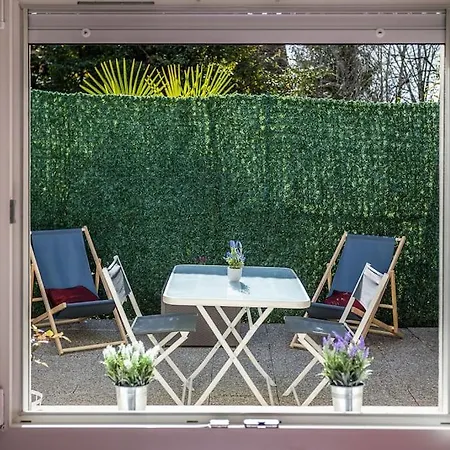 Apartmán Smart Casa + Terrasse Parking Gratuit 24/24